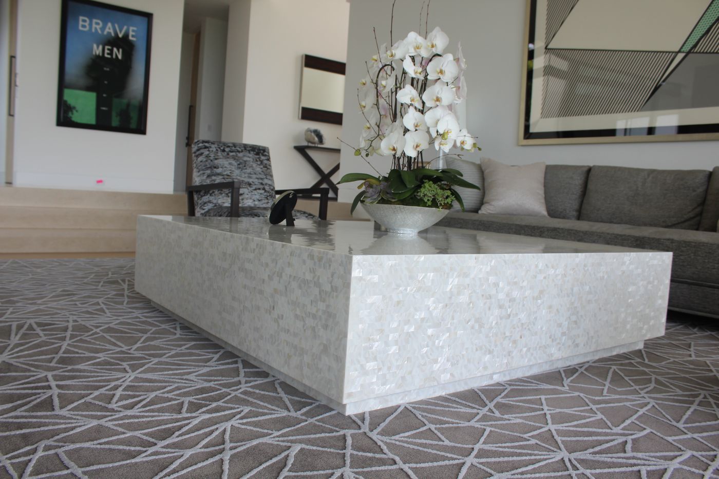 Mother-of-pearl surface